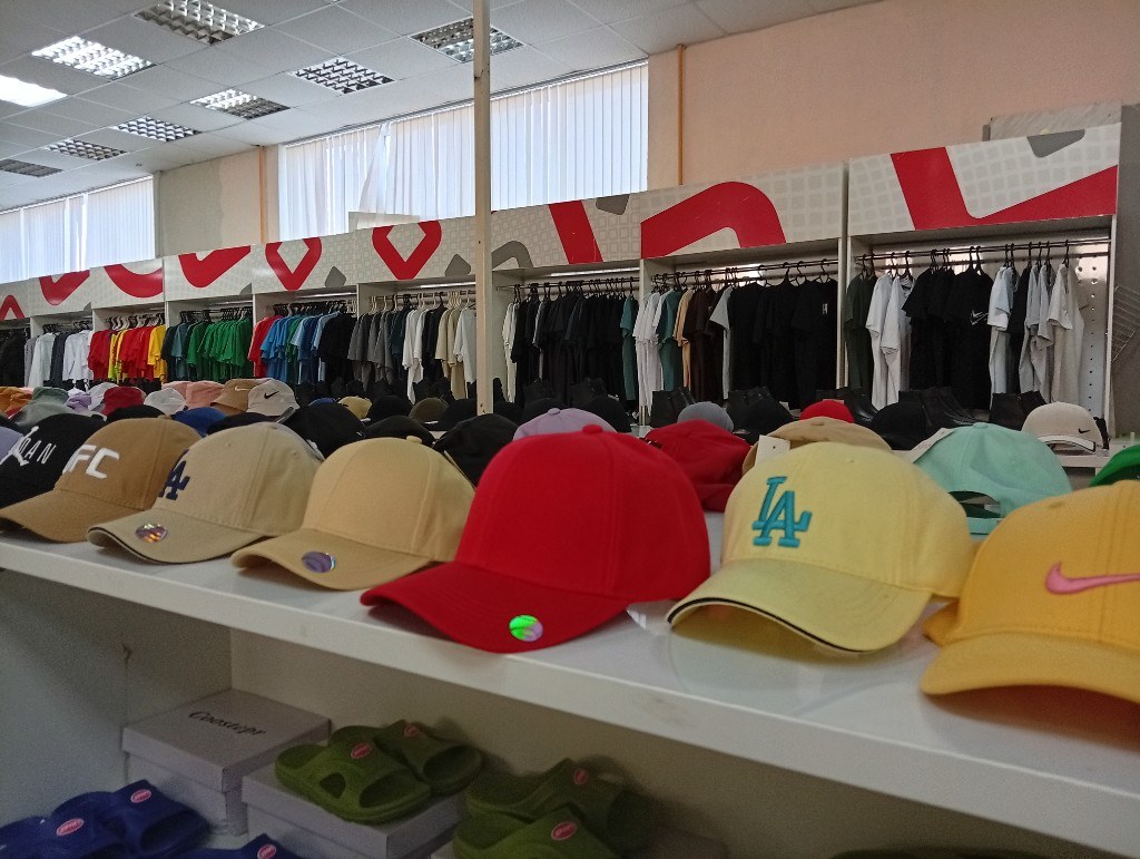 Кепки и панамы